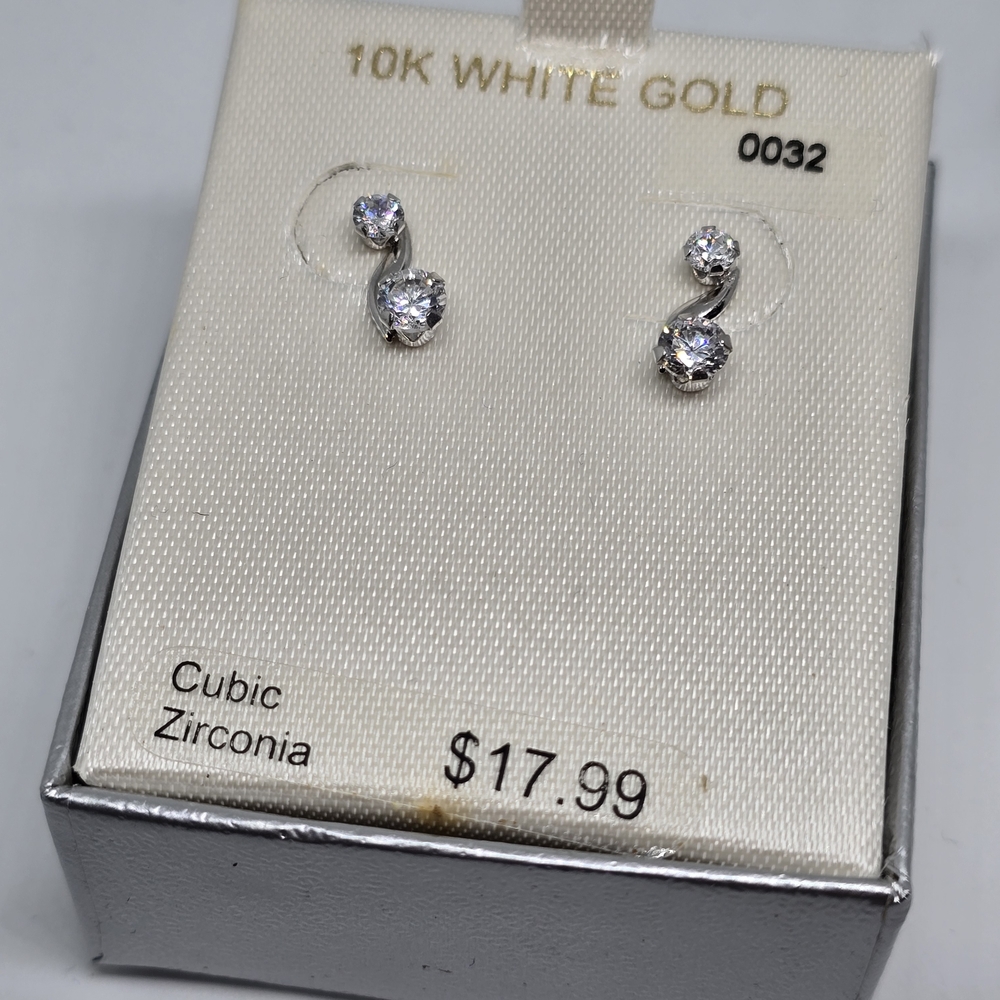 Elegant White Gold Cubic Zirconia Earrings